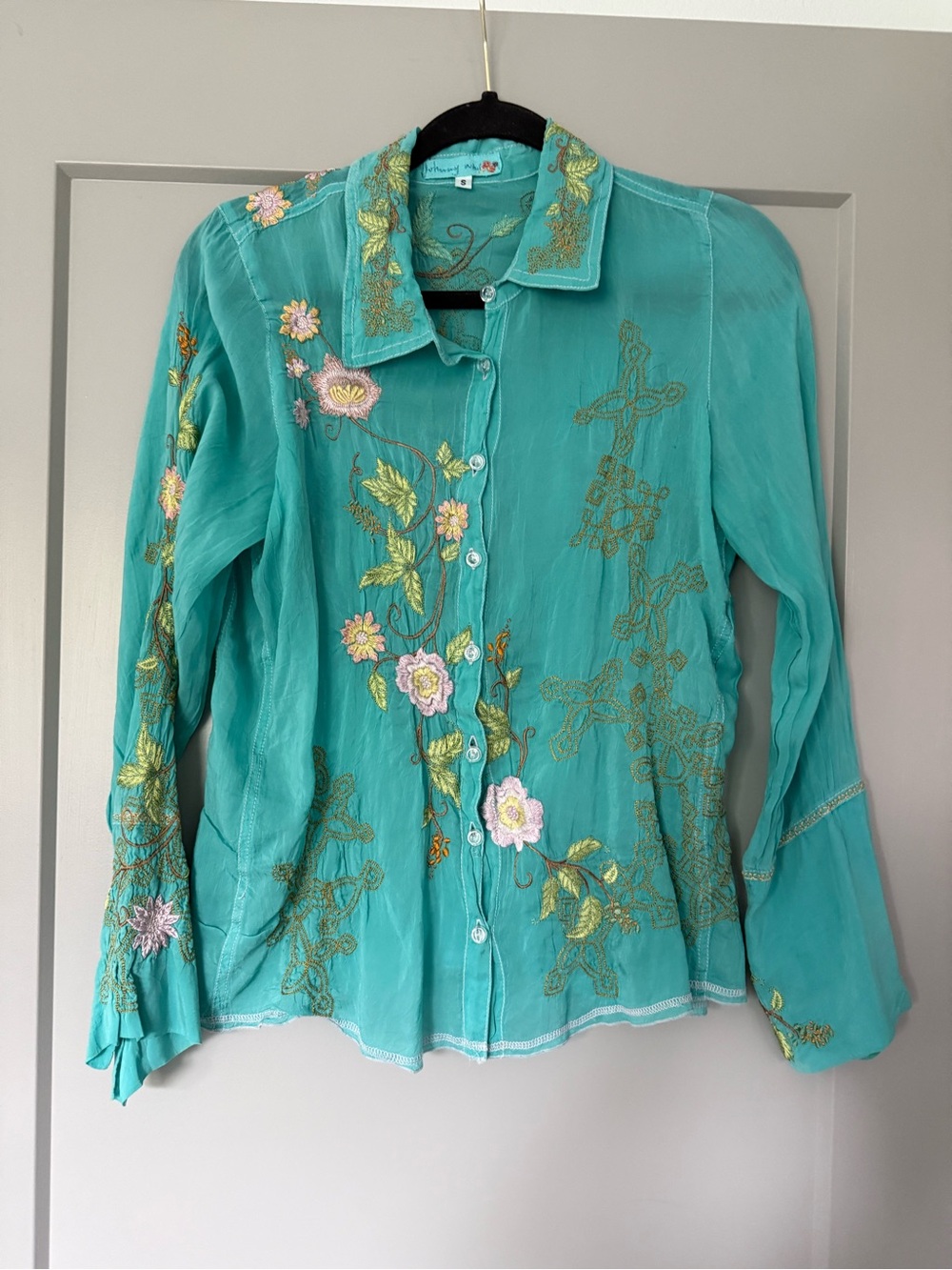 Johnny Was Embroidered Floral Button Down Blouse Light Teal Size Small